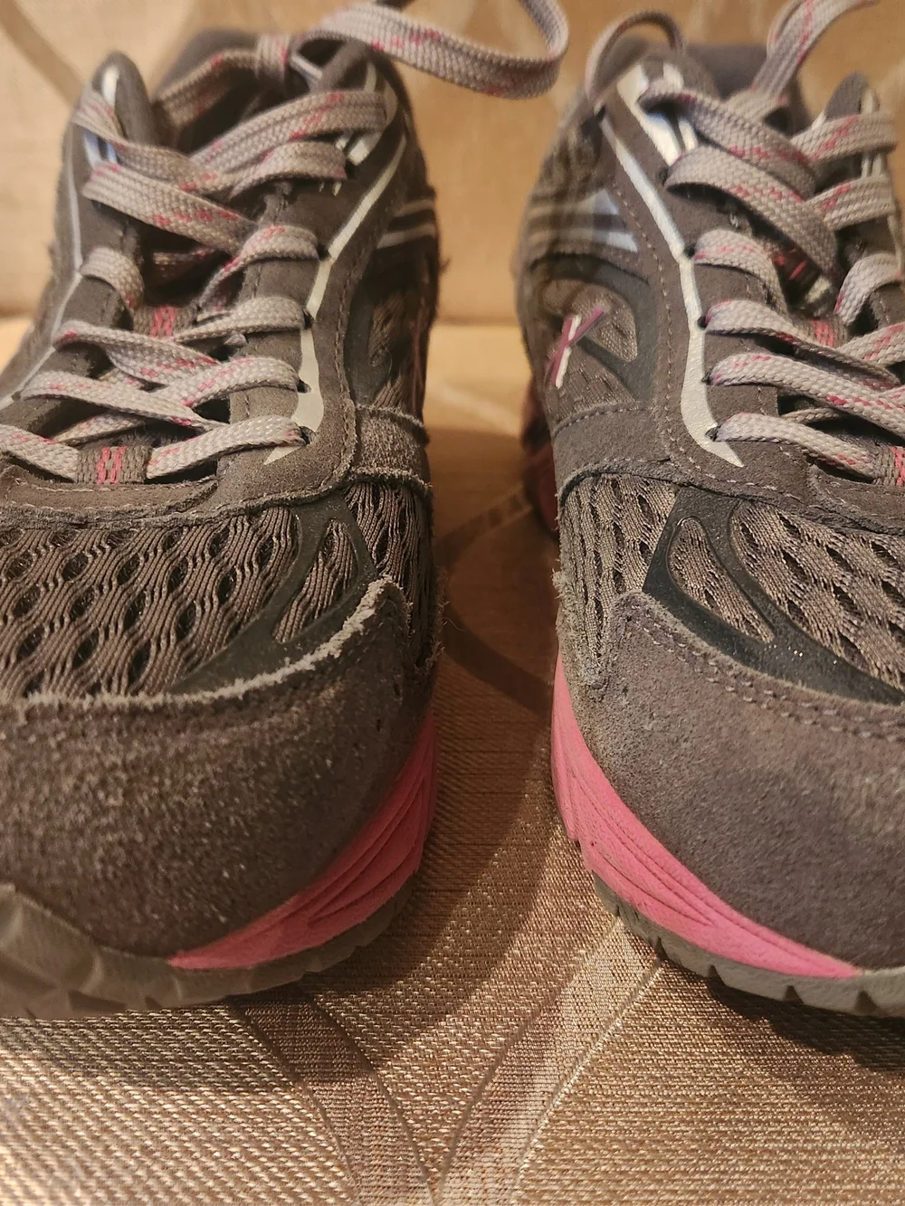 Women’s Gray Athletic Sneakers with Pink Accents — Comfort Run WIDE width